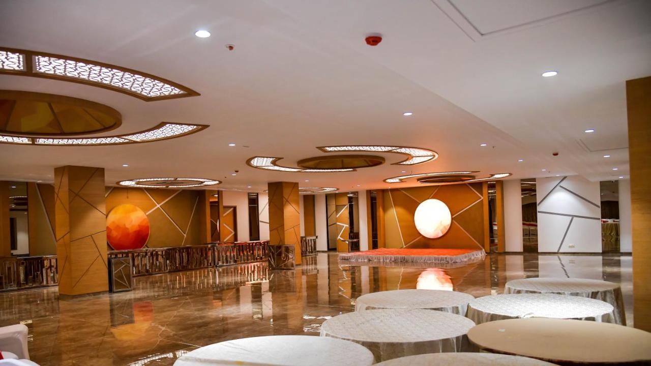 Shree Ganga Smb Hotels Udždžain Exteriér fotografie